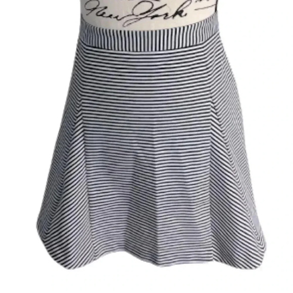 Michael Michael Kors Black & White Stripe Mini Pleat Skater Skirt - Picture 1 of 7